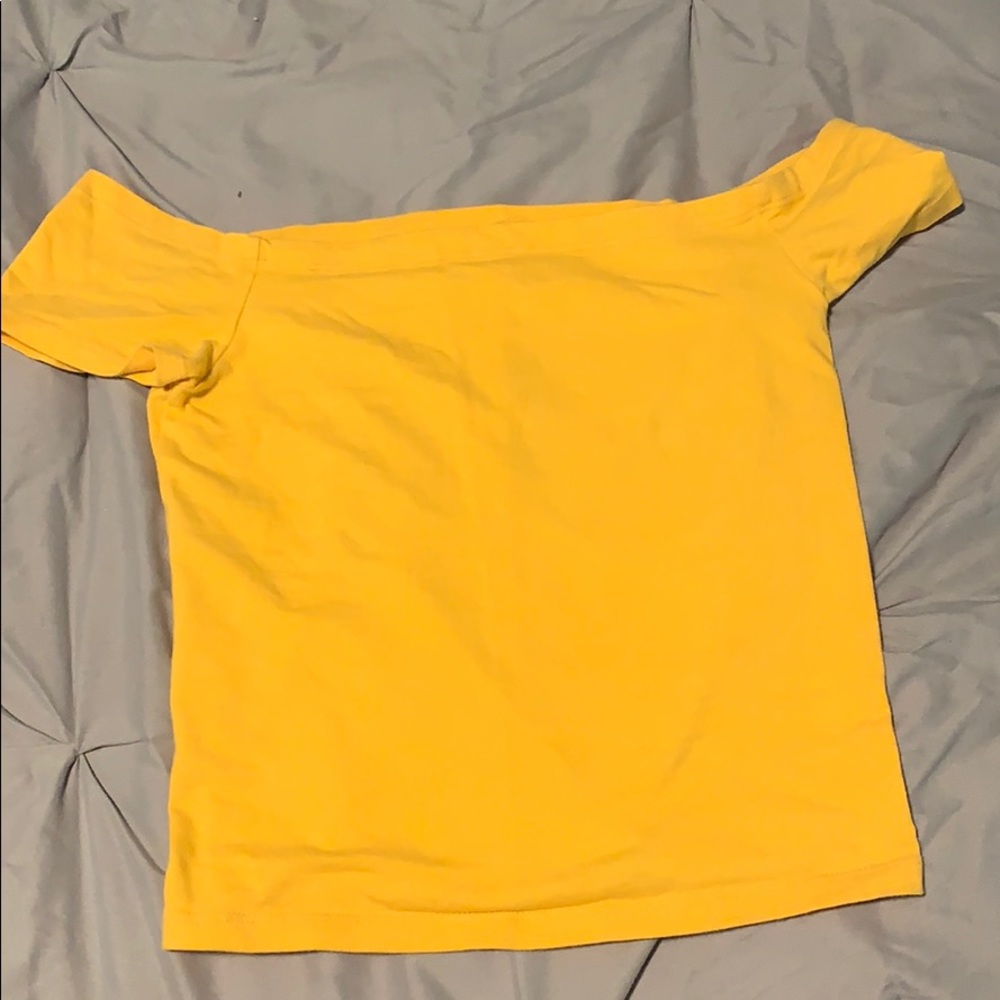 Off the shoulder pacsun top
